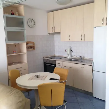 Apartment Kanjski *